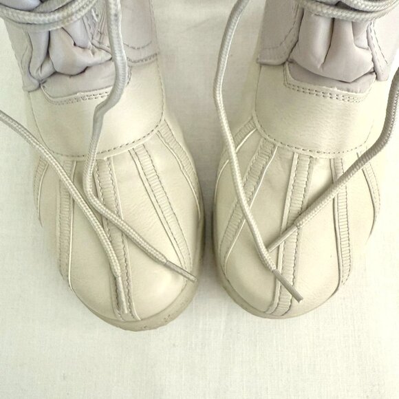 JustFab Marley Winter Boots Size 8 Lace Up Light Gray Faux Fur Trim - Picture 13 of 16